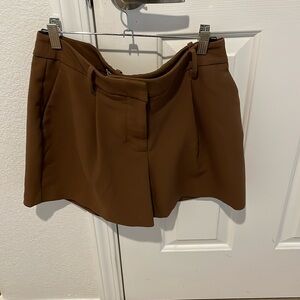 Dress shorts with pleats and belt loops
